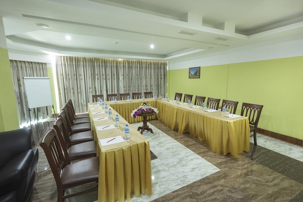 High Sky Hotel Phnom Penh Dış mekan fotoğraf