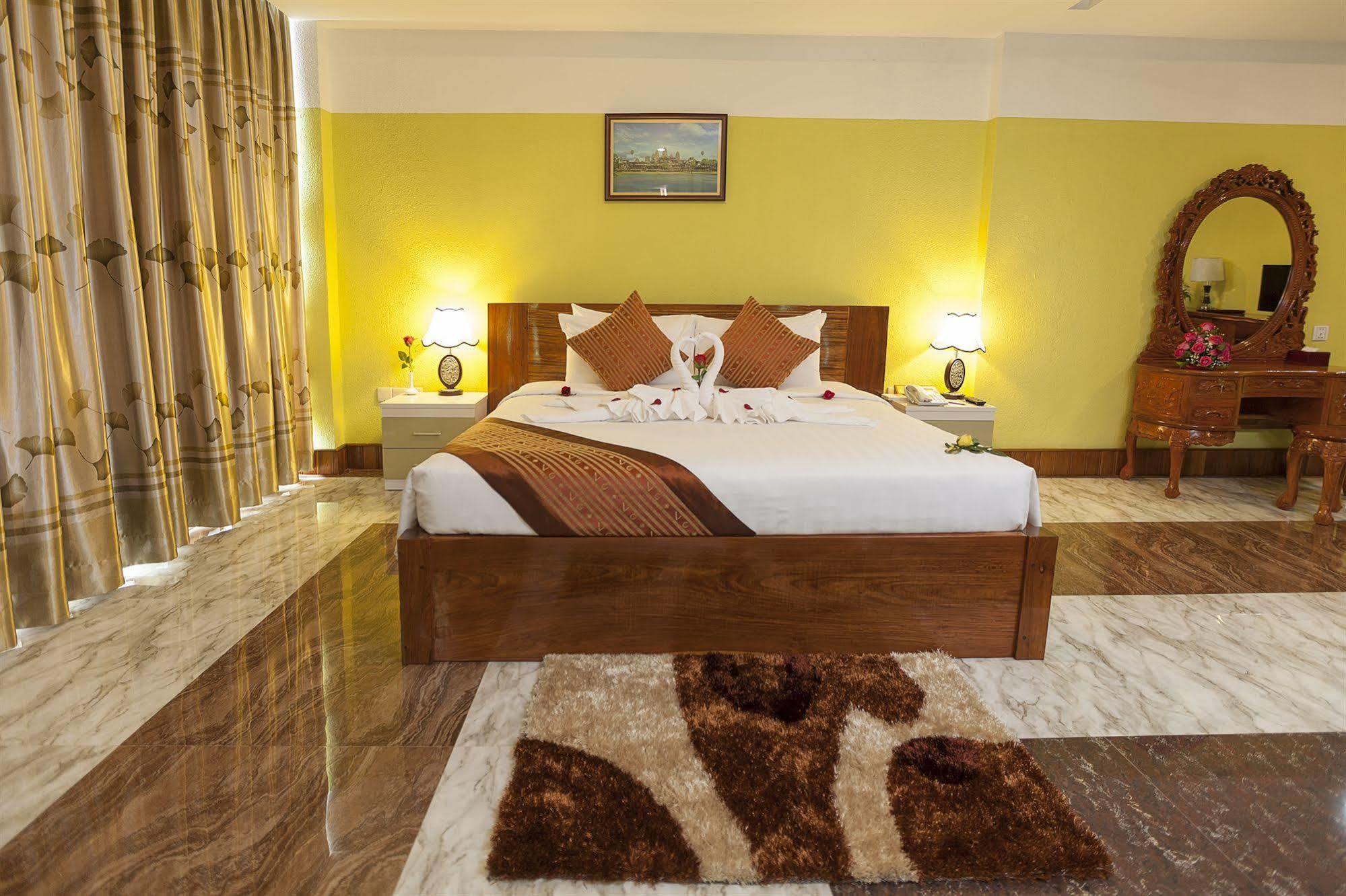 High Sky Hotel Phnom Penh Dış mekan fotoğraf