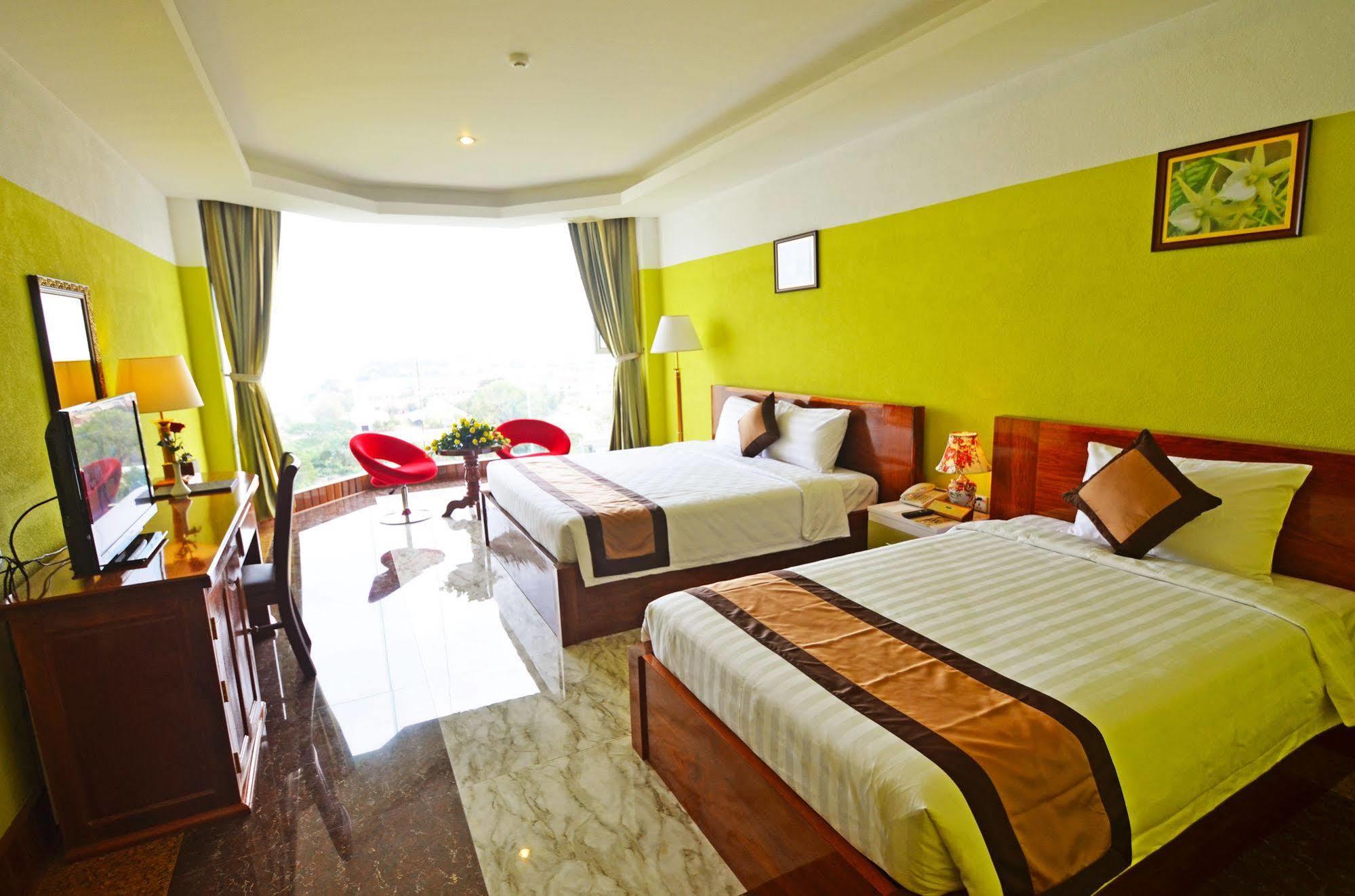 High Sky Hotel Phnom Penh Dış mekan fotoğraf