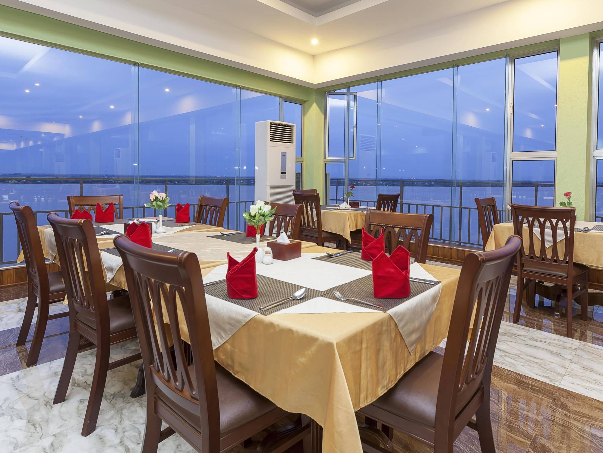 High Sky Hotel Phnom Penh Dış mekan fotoğraf