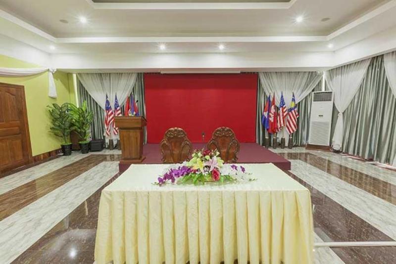 High Sky Hotel Phnom Penh Dış mekan fotoğraf